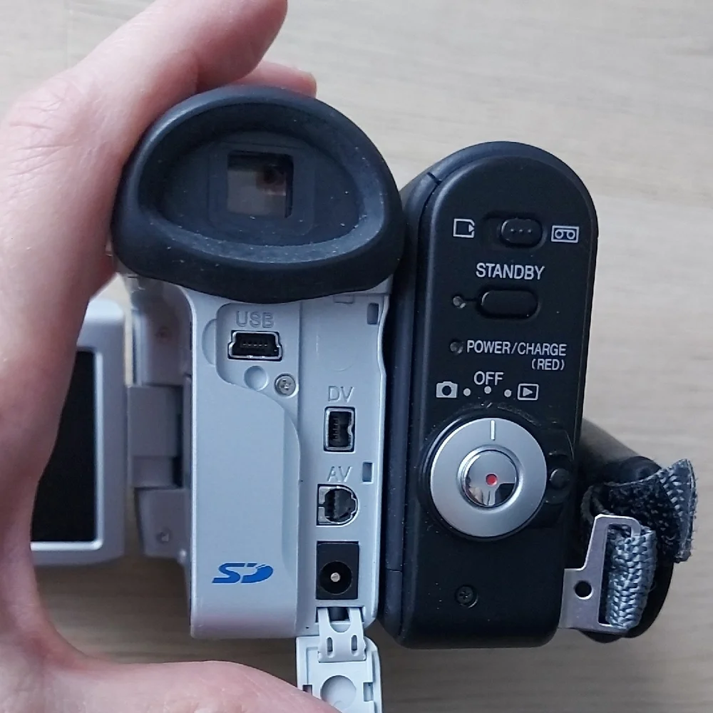 Video Camera Sharp VL-Z3 Camcorder + case